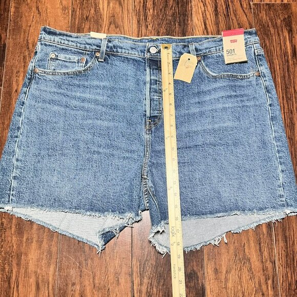 Levi's 501 High Rise Denim Shorts Medium Wash Women’s Size 20W - Picture 2 of 5